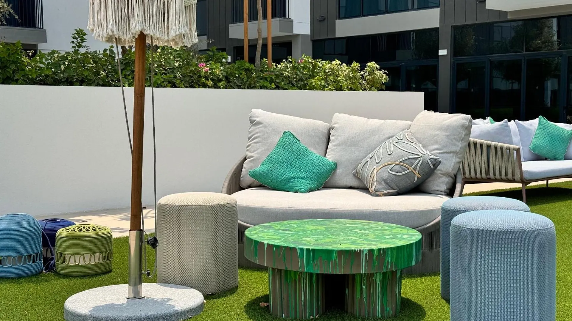 Chic 1 Bedroom Apartment At Golfville Dubai