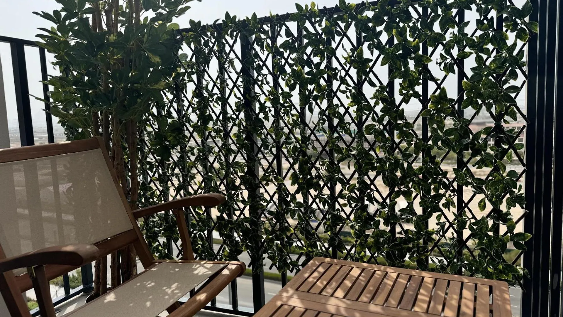 Chic 1 Bedroom Apartment At Golfville Dubai United Arab Emirates